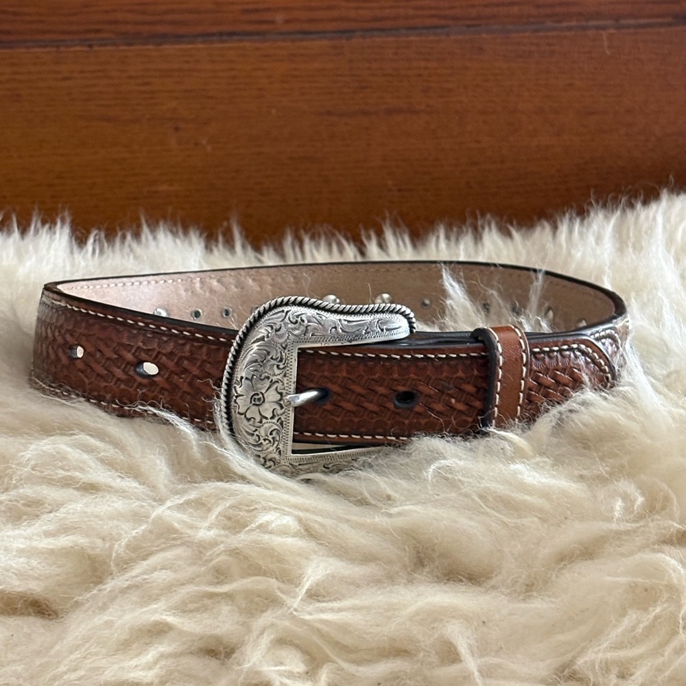 Kids Baby Cowgirl Rodeo Western Brown Leather Belt with Fur and Silver Accents - Picture 2 of 7